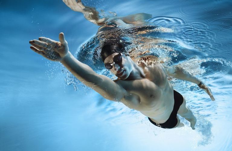 شنا برای لاغری | لاغری و تناسب اندام با شنا کردن