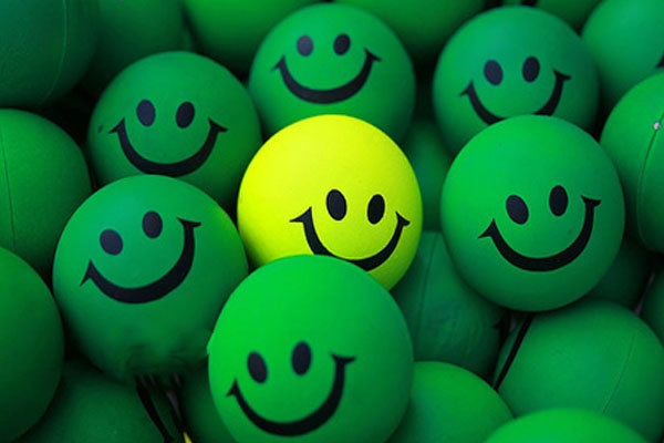 چگونه خوشحال باشیم؟ | ۵ عادت روزانه برای خوشحال بودن