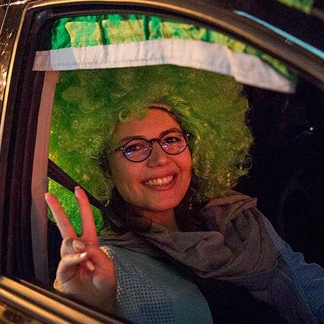 عکس جشن صعود به جام جهانی/ شادی شبانه زنان و دختران تهرانی در خیابان های پایتخت‎ +گزارش تصویری