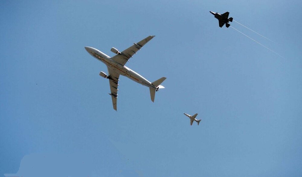 پشت پرده مزاحمت جنگنده آمریکایی برای هواپیمایی ایرانی ماهان