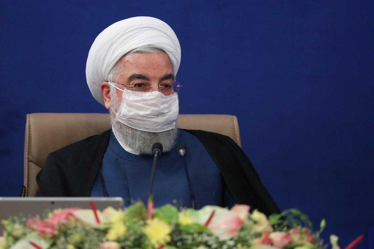 روحانی: دولت تلاش می‌کند با وجود همه تنگناها، کشور در حوزه‌های راهبردی دچار مضیقه نشود