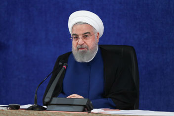 روحانی: کسی نمی‌تواند برای دولت خط مشی تعیین کند / نمایندگان سونامی طرح ها راه انداختند