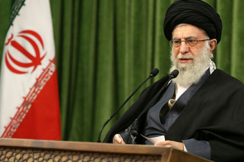 رهبر انقلاب:‌ غرب موظف است تحریم علیه ایران را فورا متوقف کند