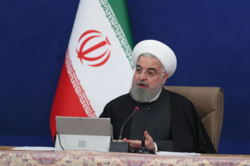 روحانی‌: جشن 22 بهمن با خلاقیت‌های تازه شکوهمندتر برگزار شود