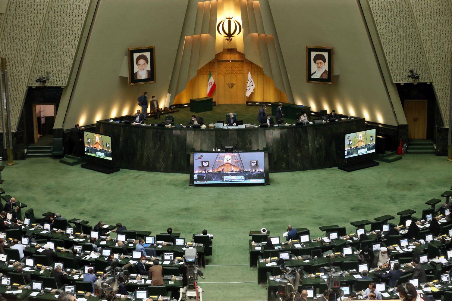 لابی فاضلی، درستی و نوده فراهانی در مجلس برای توقف رای دیوان عدالت اداری