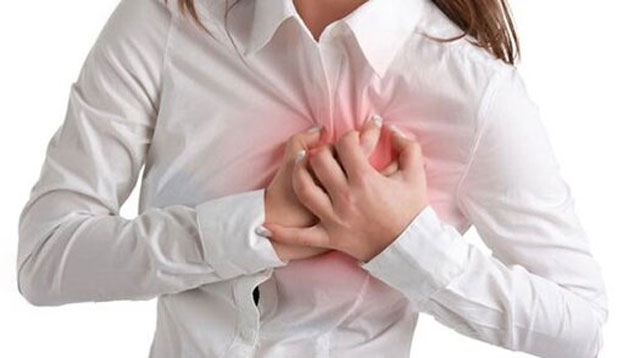 علائم حمله قلبی در زنان چیست؟