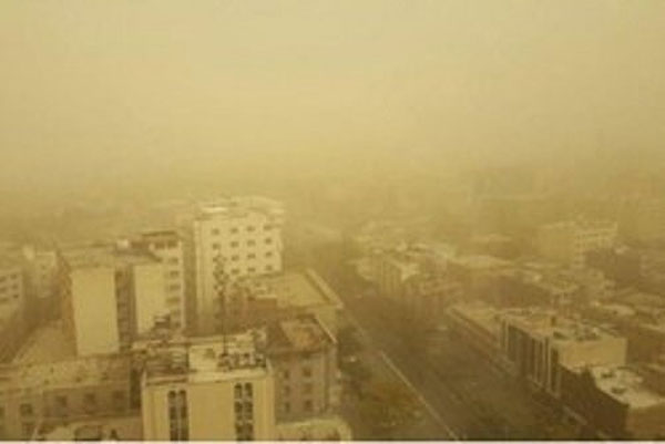 موج دوم گرد و غبار در راه تهران است / ریزگردها به‌زودی نمی‌روند