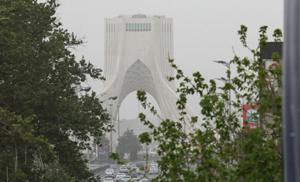 وضعیت «قهوه‌ای» کیفیت هوای ۱۶ ایستگاه تهران