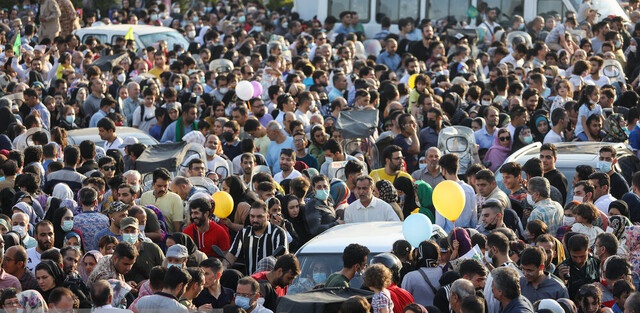 استقبال پرشور مردمی از مهمانی ۱۰ کیلومتری عید غدیر