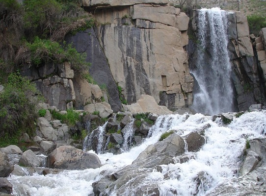 آبشار زیبای گنجنامه همدان