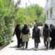 مادران باسواد، پدران زحمتکش