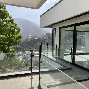 نکات مهم در انتخاب نرده شیشه‌ای