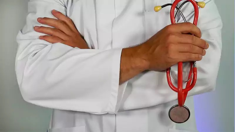 چه زمانی باید به پزشک