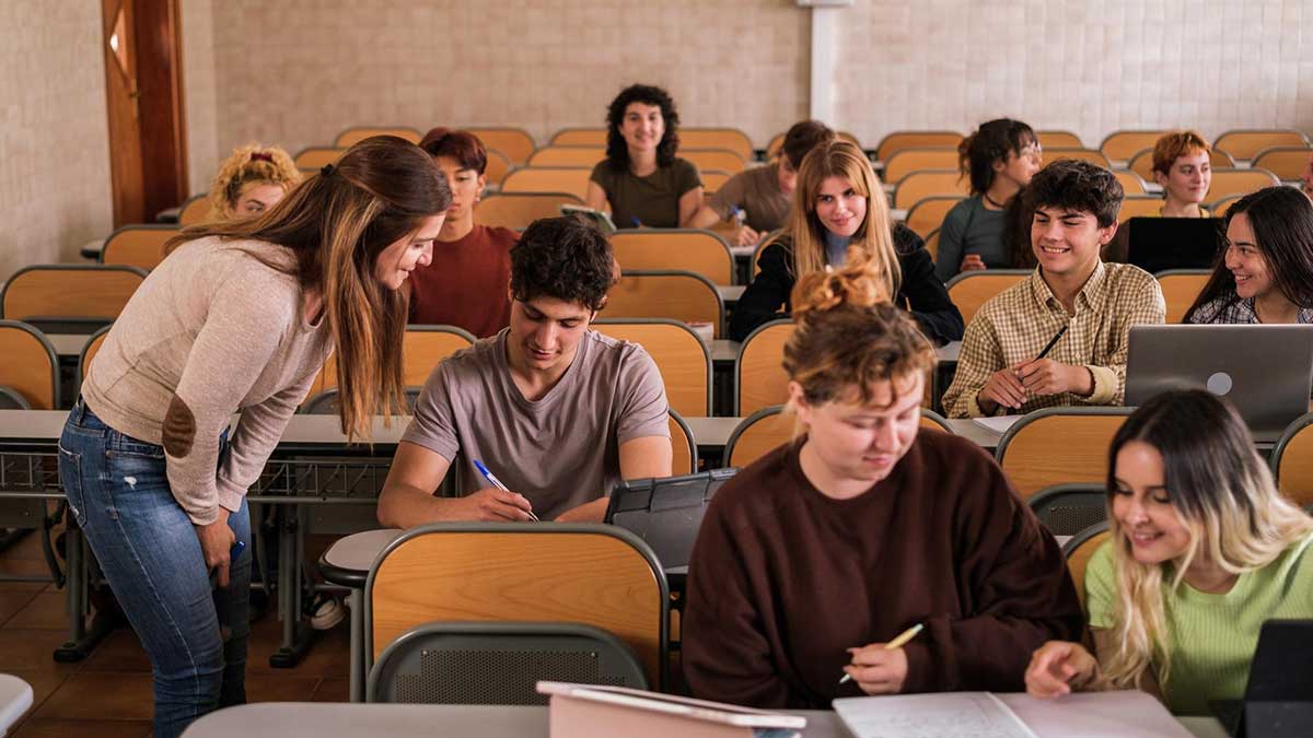 انتخاب کشور مناسب برای تحصیل پزشکی یکی از مهمترین تصمیماتی است که میتواند آینده شغلی و علمی شما را تعیین کند.