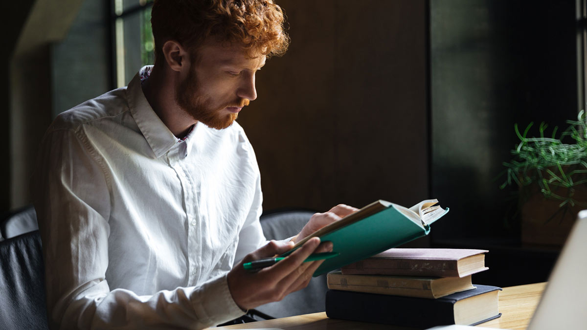 برخی دانشجویان فقط به هزینه شهریه نگاه میکنند و شرایط زندگی، امنیت و امکانات آموزشی را نادیده میگیرند