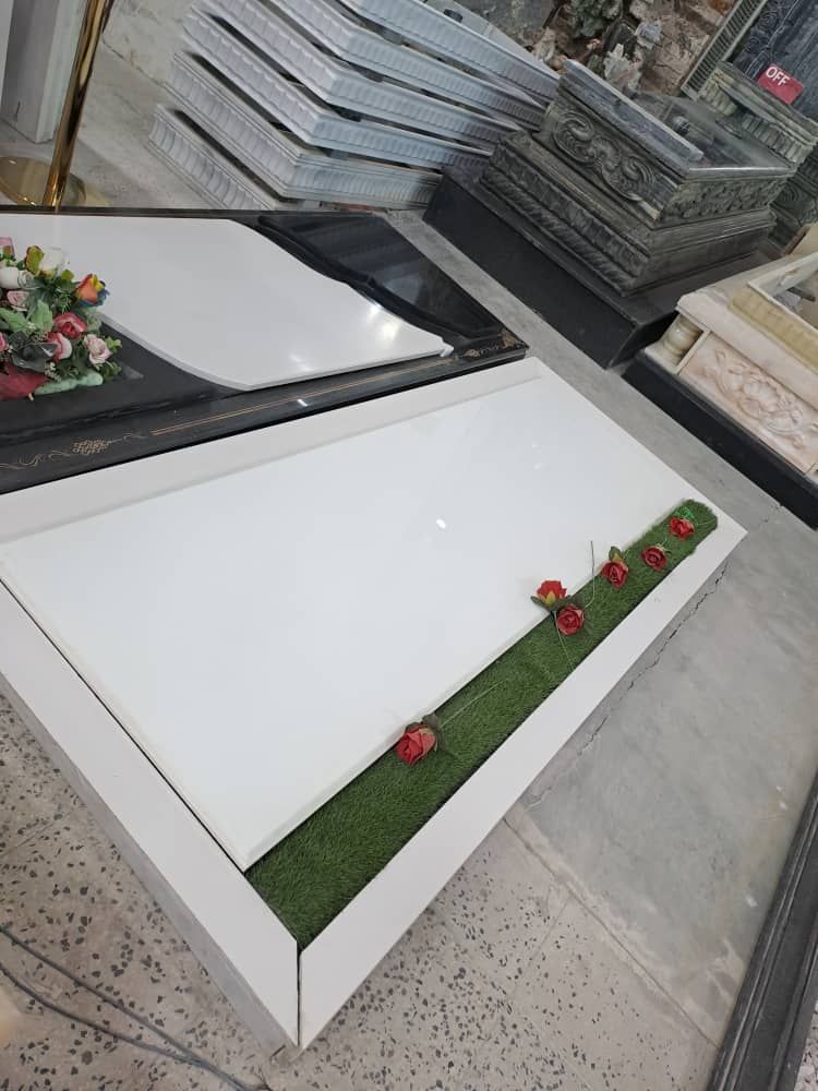 سنگ قبر قطعه 303
