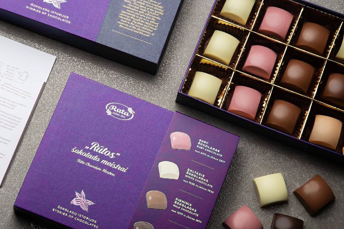 چاپ جعبه شکلات و شیرینی با طرح های دلخواه شما در چاپ آپادانا