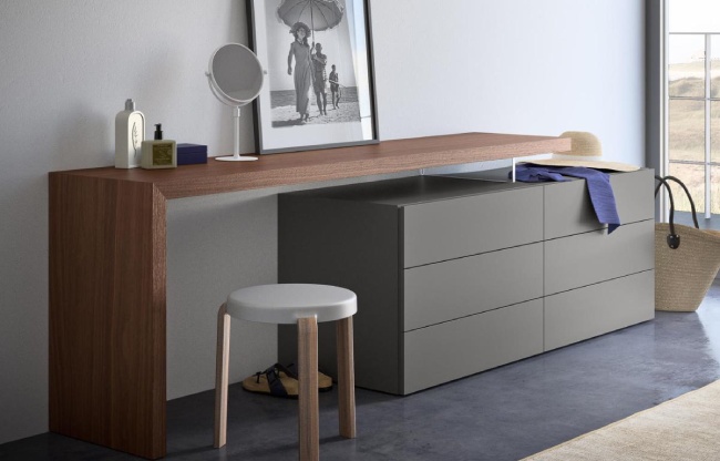 میز آرایش بزرگ