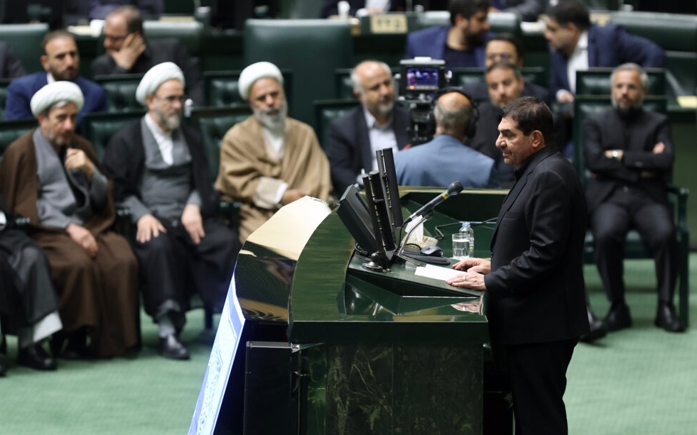 مخبر: شهید رئیسی هیچ‌گاه به دنبال حل مسائل کشور در بیرون از مرزها نبود